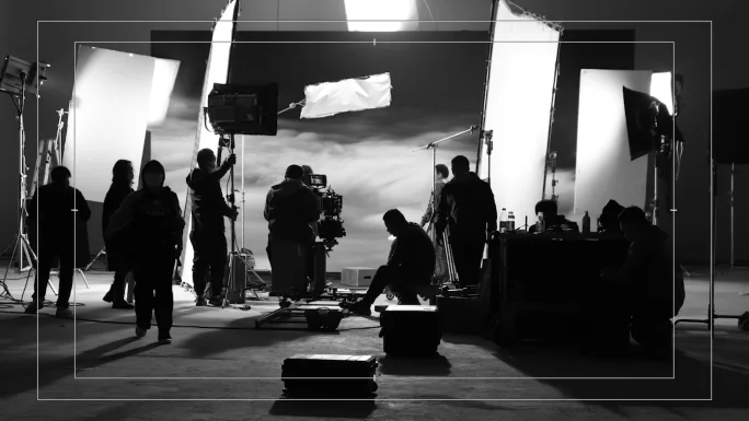 搜同网专业拍摄团队工作场景